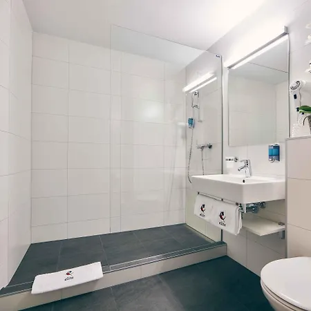 Elite Hotel 3*